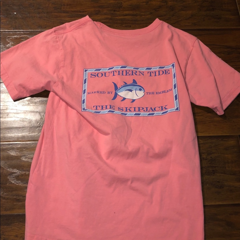 Southern tide tee
